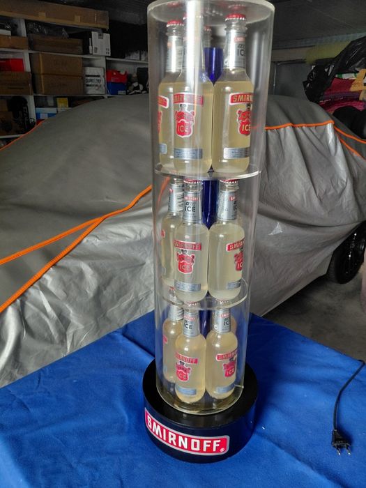 Publicidade luminosa smirnoff