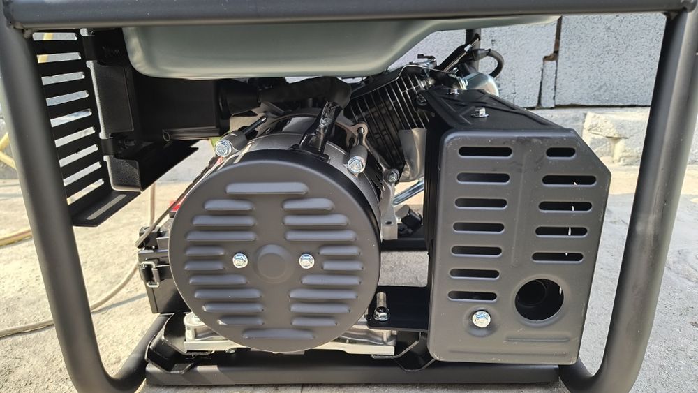 Asgard Tools AT4000FE 3.0 кВт. Электростартер