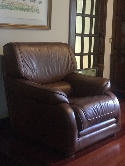 Conjunto de 3 sofás em pele