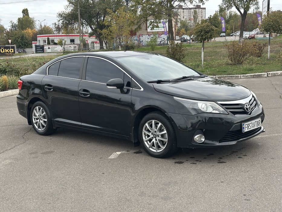 Toyota Avensis 2012