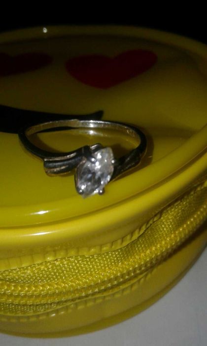 Кольцо новое серебро 17 р