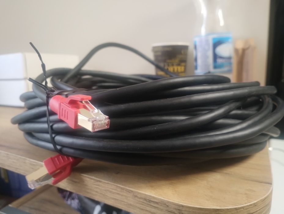 Комутатор,порт і швидкість, кабель 20м.