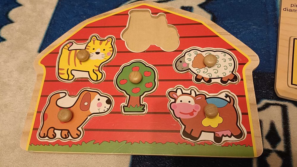 Drewniane układanki dla dziecka