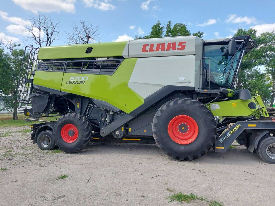 Комбайн CLAAS LEXION 6700