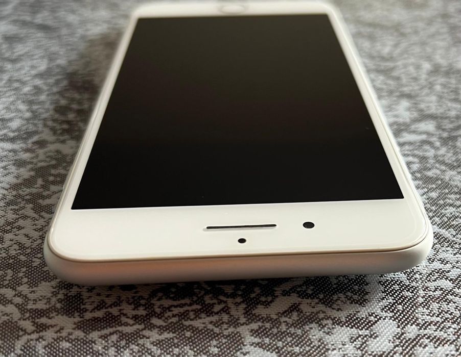 Iphone 8 plus 64 GB Silver