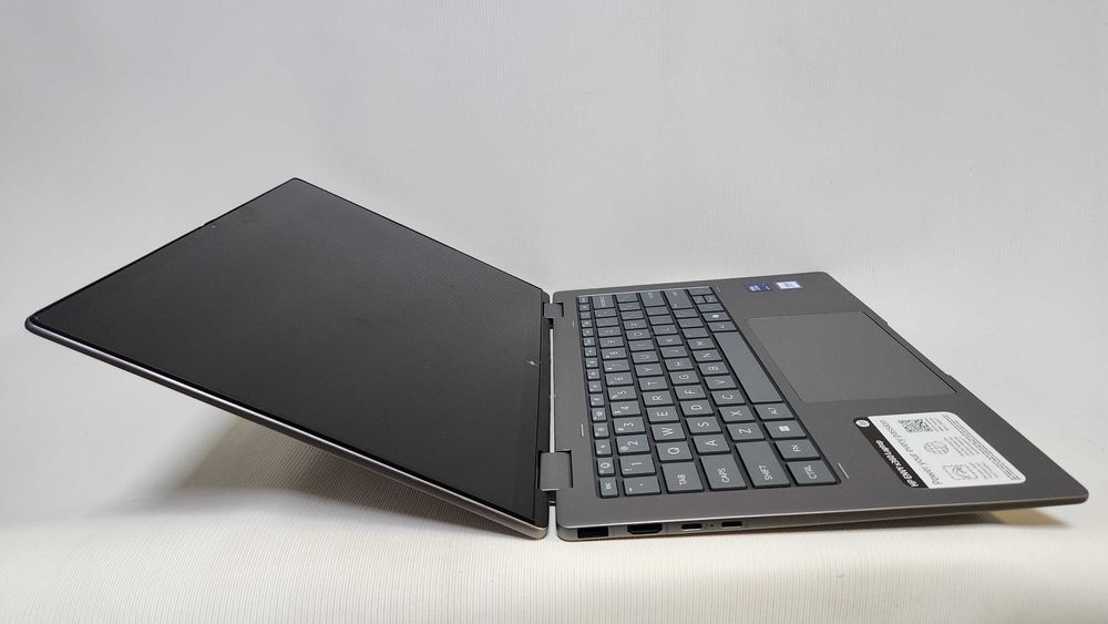 Corei3-8130U　ENVY 13-ah　2.2GHz/4G/256GB 日本HP、第8世代Core搭載のスタイリッシュモバイル「HP ENVY 13」など