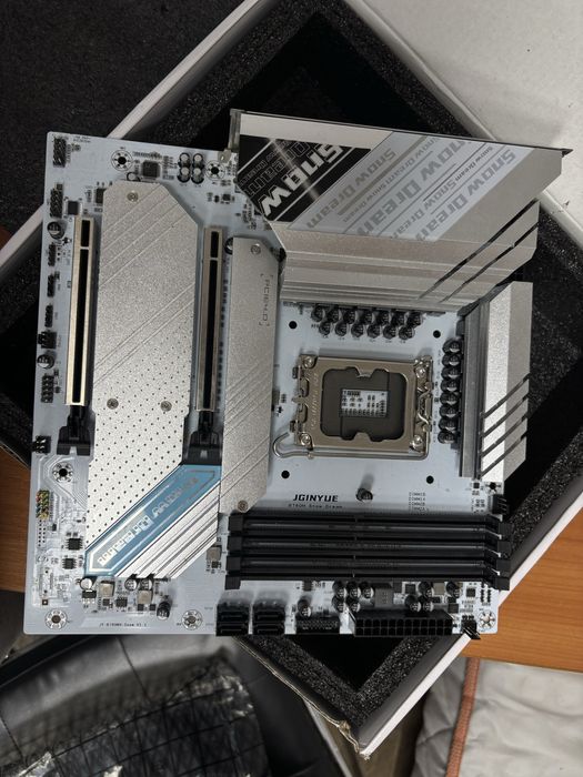 материнская плата JGINYUE b760m snow dream