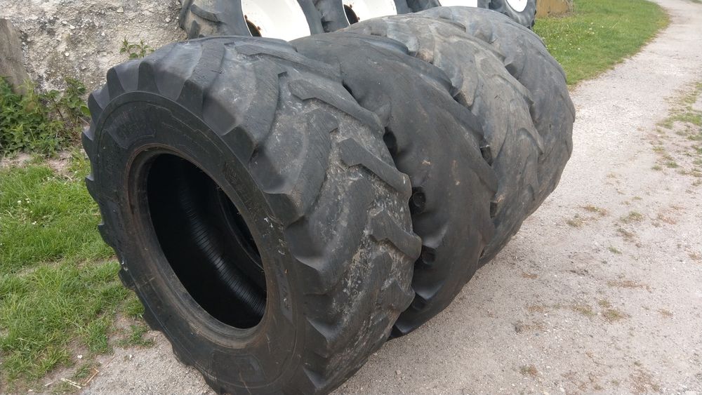 Opony 460/70R24 12PR NHS 17,5LR24 Claas ładowarka Manitou JCB Merlo
