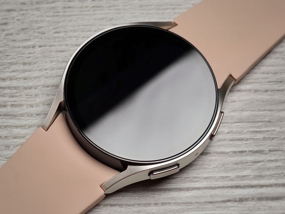Смарт-годинник Samsung Galaxy Watch6 40mm LTE Gold (SM-R935U)
