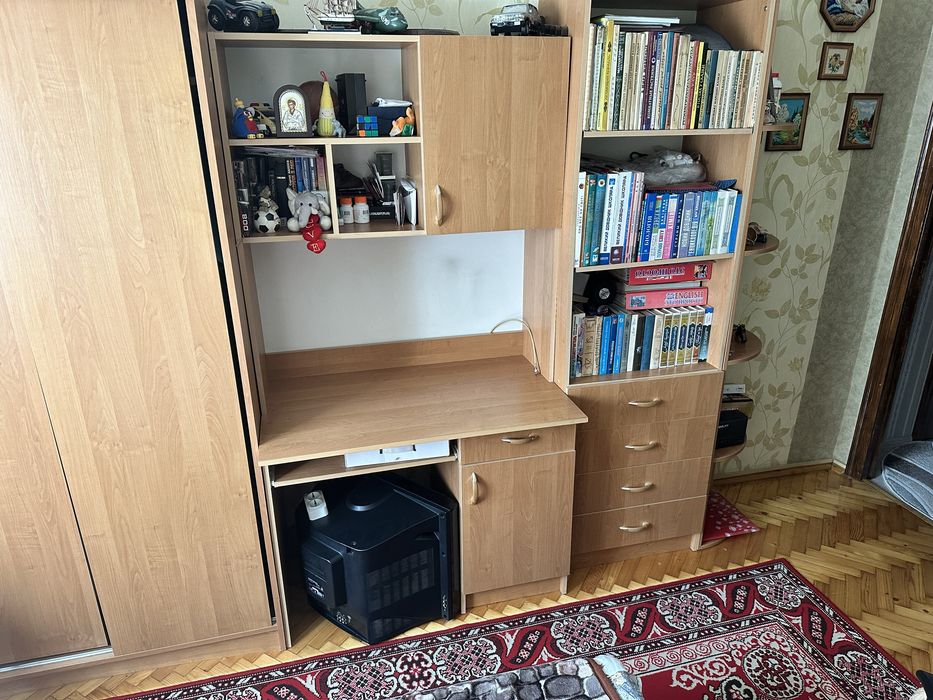 Стінка в спальню