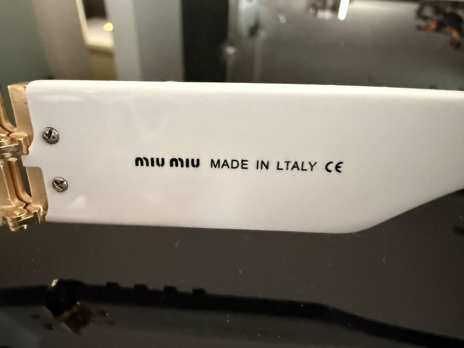 Oculos de sol originais Miu Miu