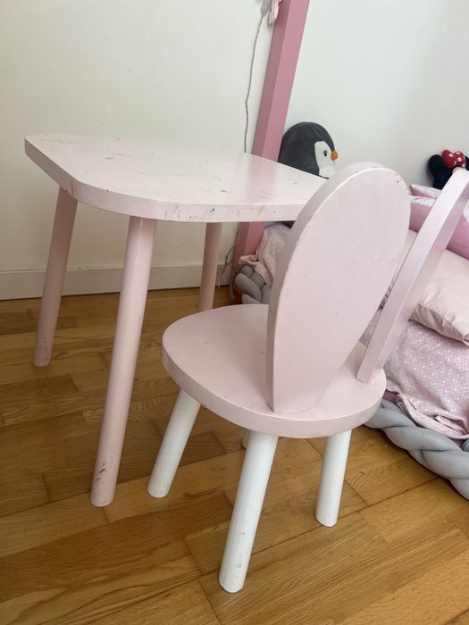 Mesa e cadeira  Rosa para criança