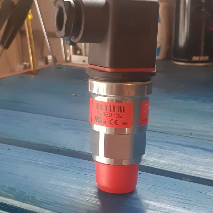 Датчик тиску danfoss mbs 3000