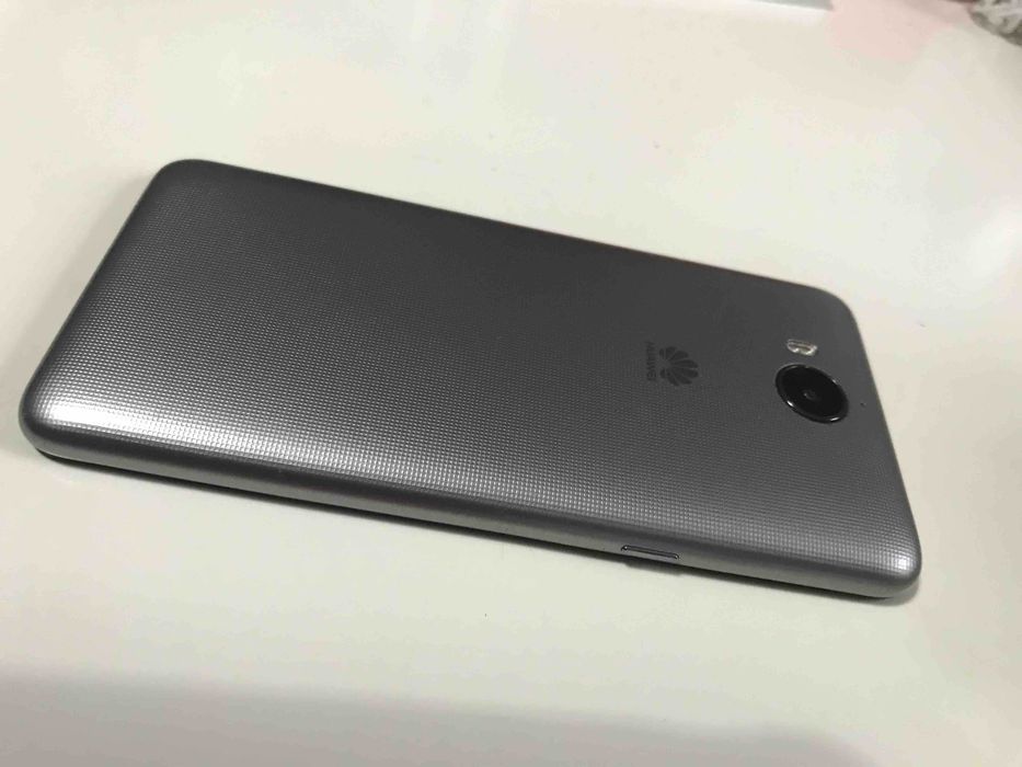 Huawei Y6 2017, 16 GB. A funcionar. Em bom estado. Oportunidade!