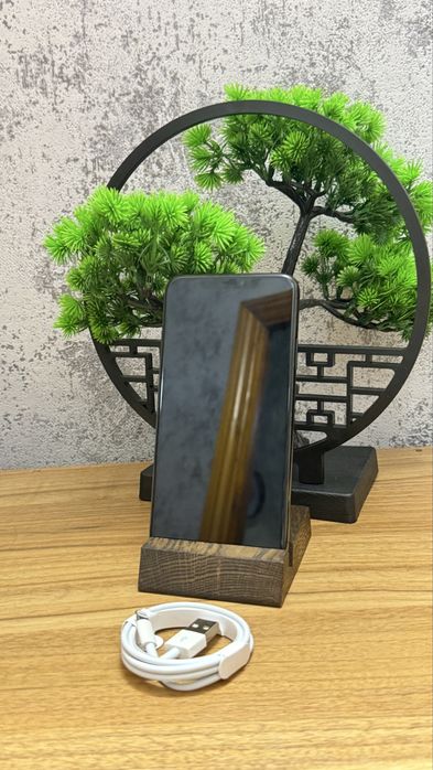 Продам iPhone 11 pro max/64gb