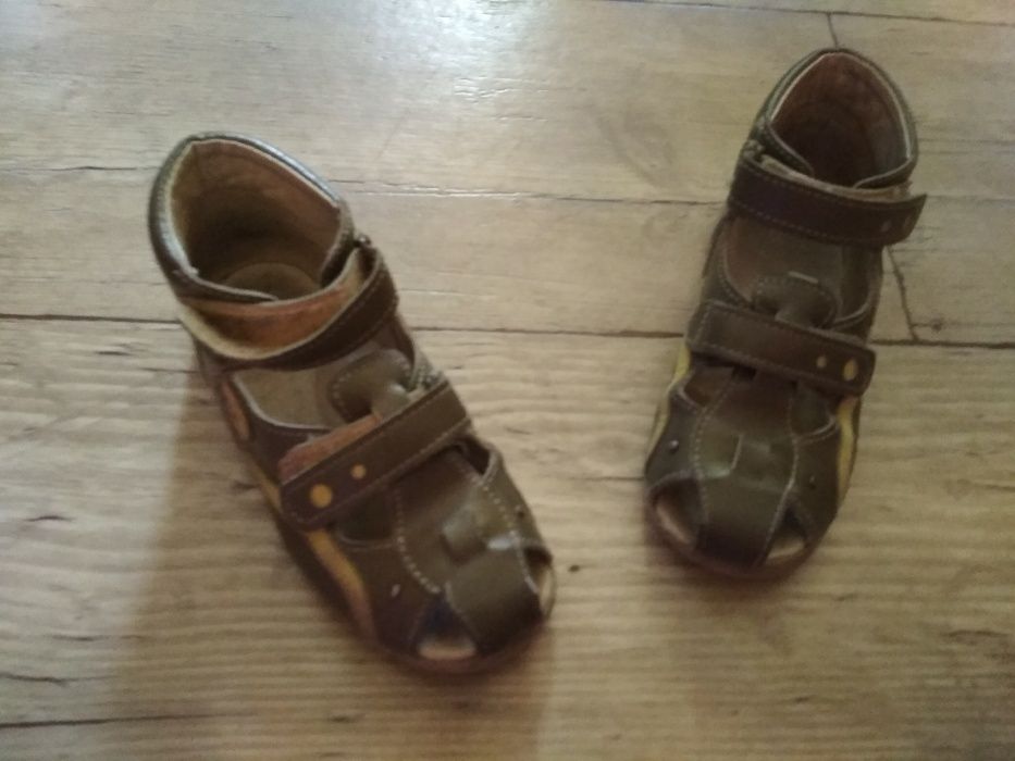 Buty ortopedyczne z wkładka skórzane rozm 27