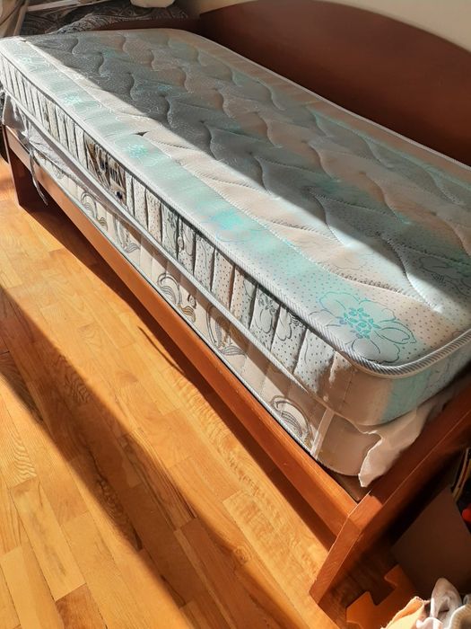 Cama de solteiro convertível em cama de casal
