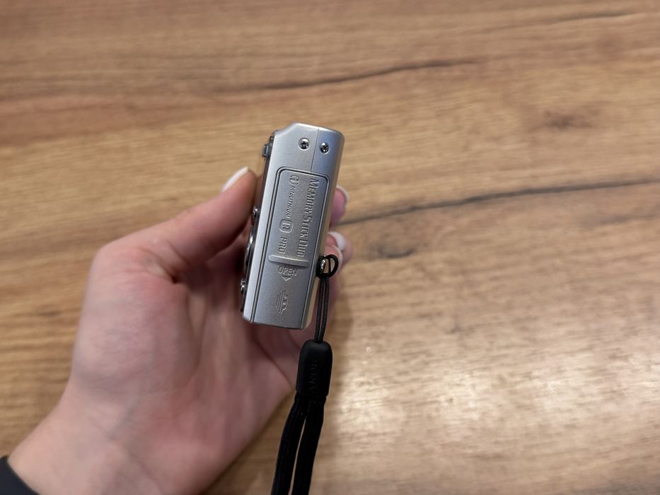 Sony Cyber-shot DSC-T30 Вінтажний Цифровий Фотоапарат Мильниця у2k TikTok