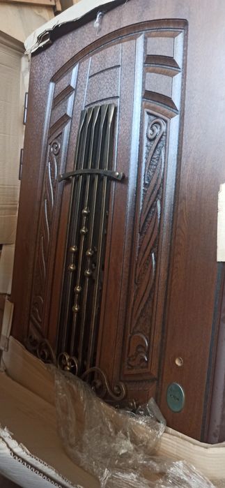 Продам двері, нові та б. У.