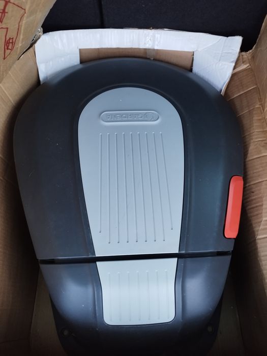 Robot Gardena Lr40i + daszek Gardena