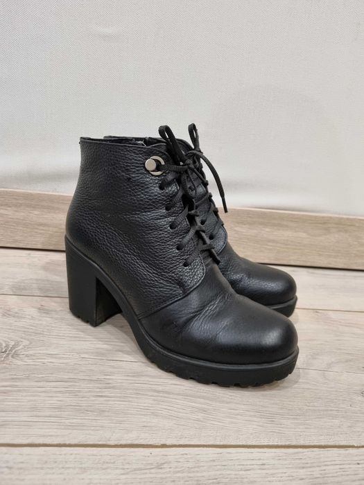 Ботильйони шкіряні