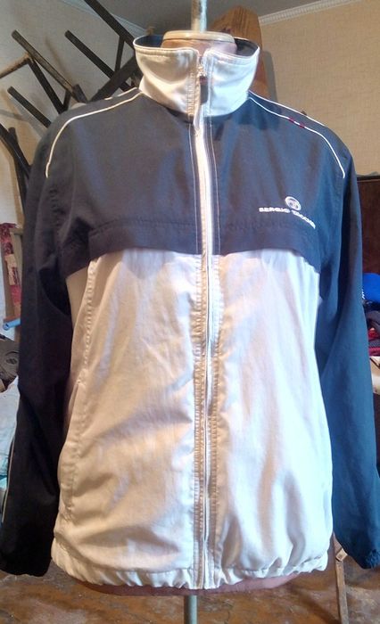 отдам верхнюю одежду