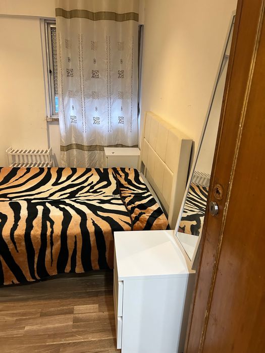 Aluga-se quarto em Póvoa de santo Adrião