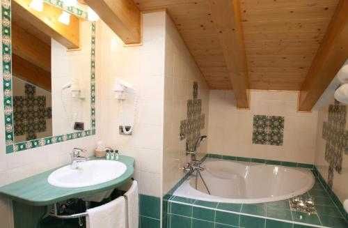 Val di Sole 7–14.02.2026 – Hotel Gran Vacanze 2+2, śniadanie– odstąpię