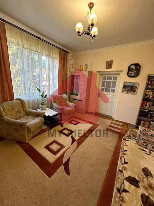 Продаж будинку Новий район!