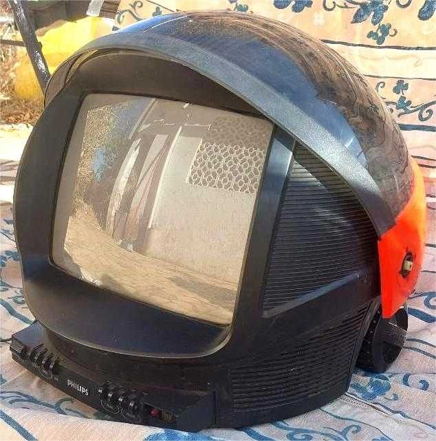 TV Philips Discoverer/ Space Helmet 14GR1220/10B – raro, colecionável