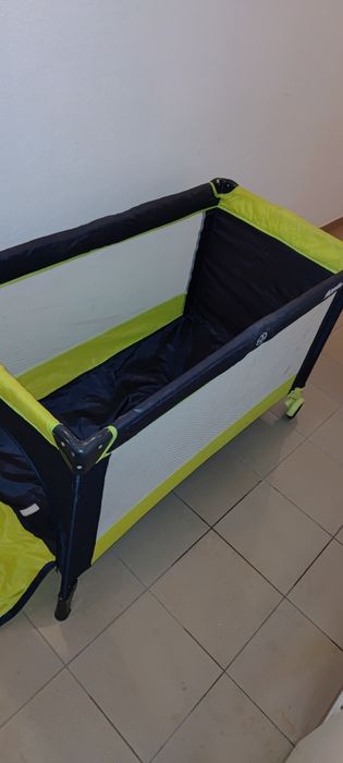 Łóżeczko turystyczne dla dziecka