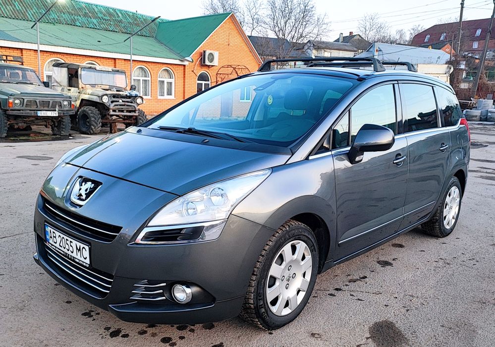 Продам Peugeot 5008