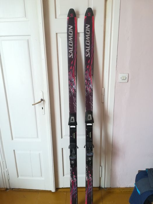 Narty zjazdowe Salomon Evolution