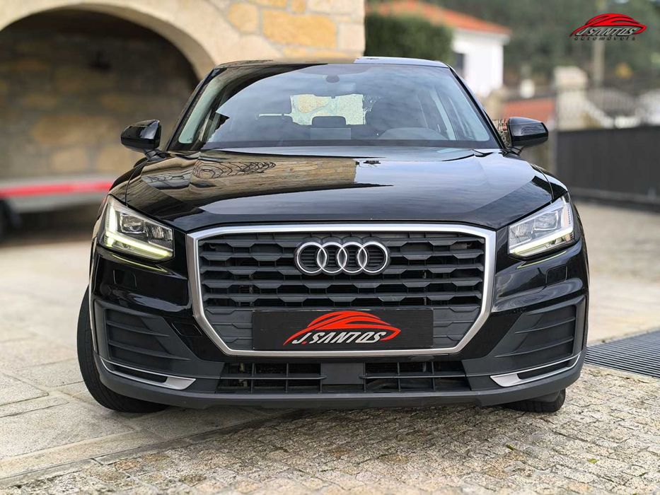 Audi Q2 1.6 TDI *Nacional* *Faróis Led* 116cv