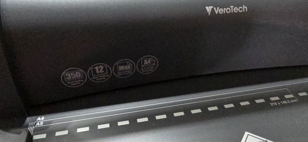 Bindownica VeroTech + grzbiety i okładki