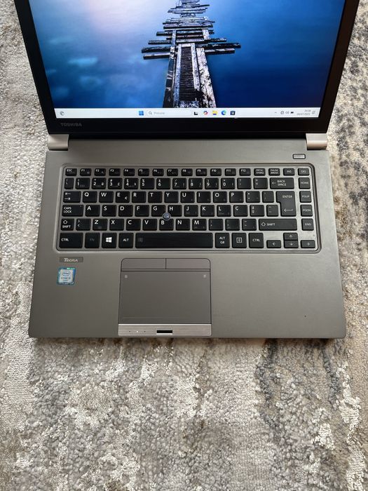 Portátil Toshiba Z40 | i5, 16GB RAM, 128GB SSD | Rápido e Compacto