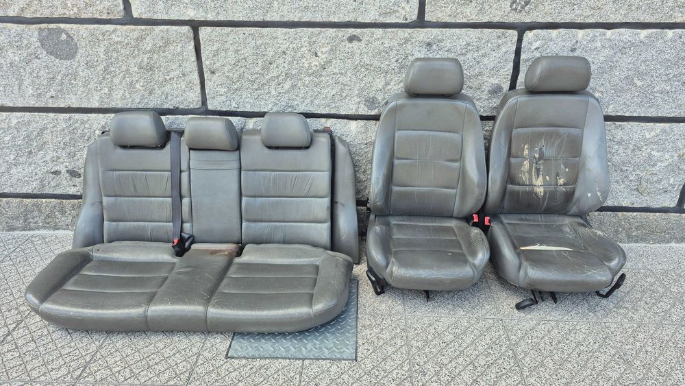 AUDI A4 B5(8D) - Bancos SPORT COM REGULAÇÃO LOMBAR ELETRICA EM PELE