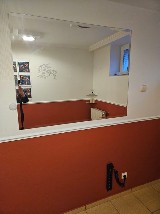 Wynajmę lokal/pomieszczenia  pod usługi