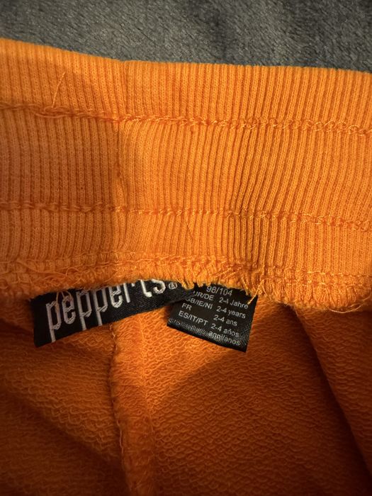 Chłopięce krótkie spodenki 98