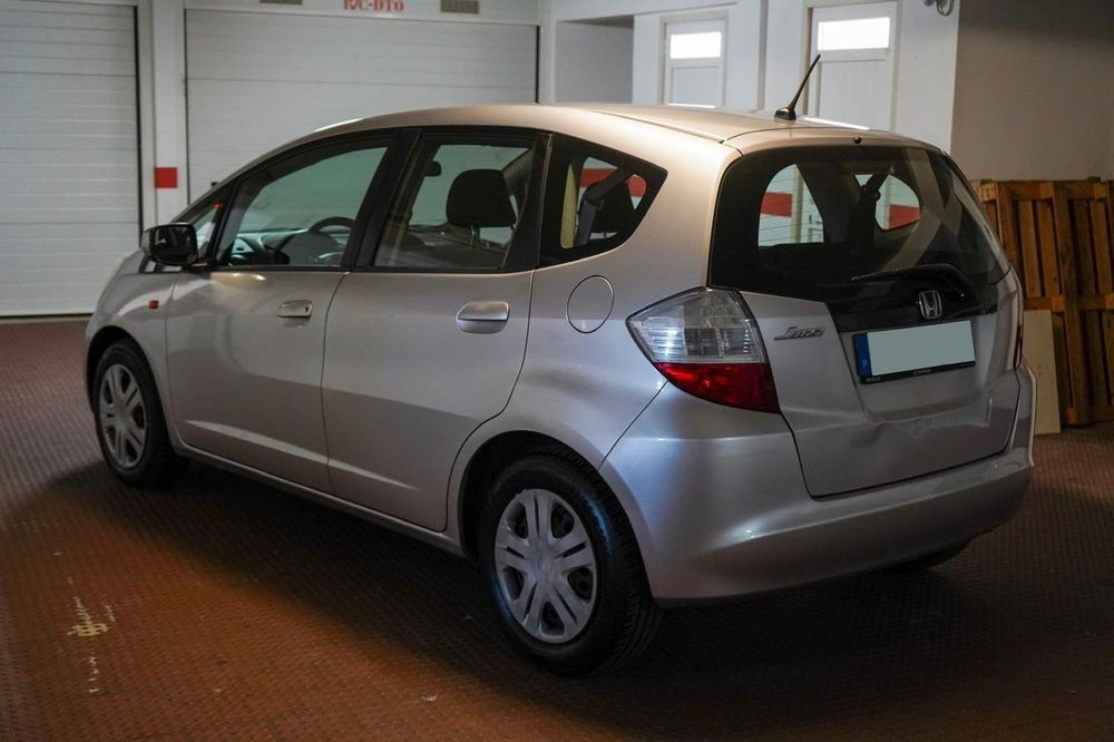 Vendo honda jazz 2010 1.2 gasolina