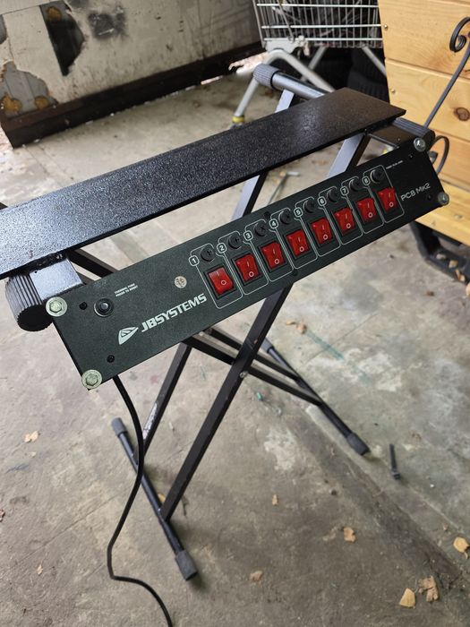 Przelaczniki zasilające wlacznik zespol dj stojak  case