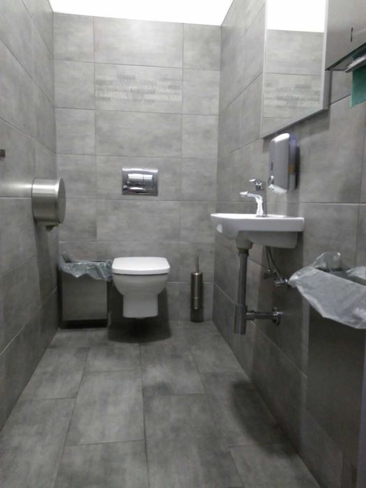 Оренда офісу 75 м.2 в БЦ, Генератор, Укриття, Котельня, метро. Власник