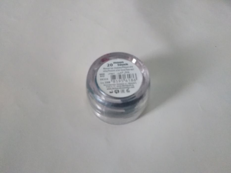 DIA DA MÃE - Sombras novas e seladas, Avon e Dermacol