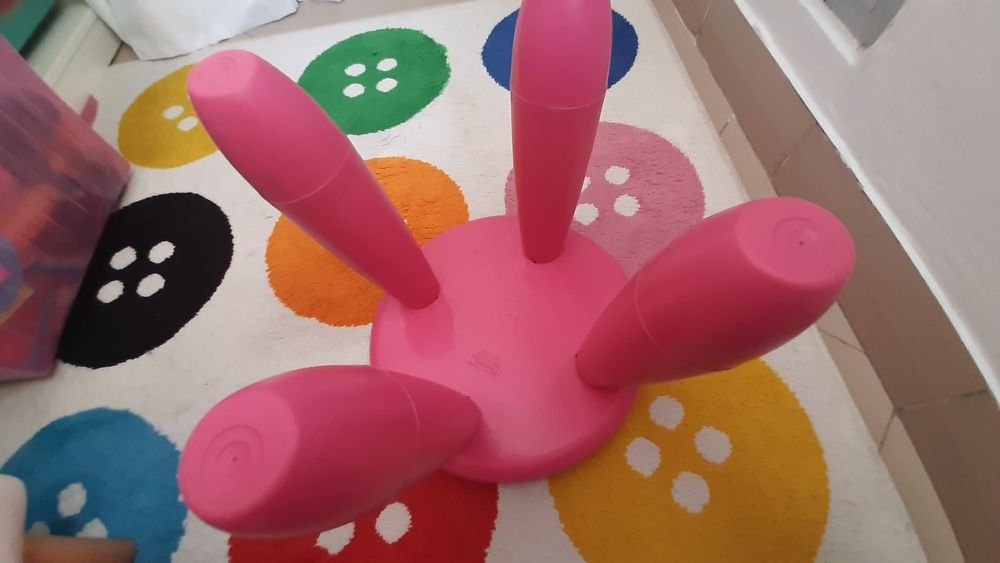 Banco Infantil IKEA Cor-de-Rosa + Almofada em Forma de Donut