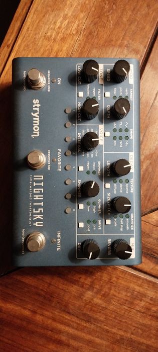 Pedal Revetb Strymon Nightsky