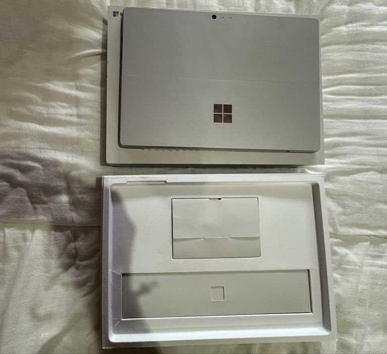 Microsoft Surface Pro Windows 10 Pro
