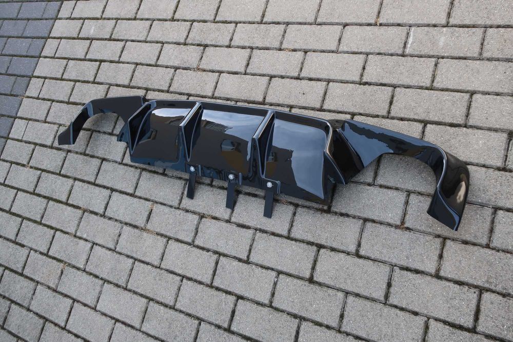 BMW F10 F11 dokładka zderzaka tył DYFUZOR piano black vorsteiner