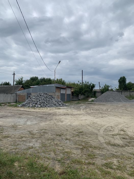 Щебінь, пісок, камінь бут
