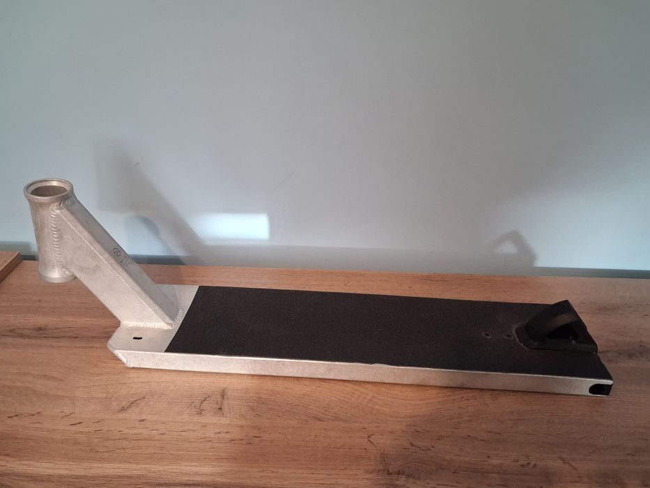 Deck do hulajnogi wyczynowej Native Stem 560 mm w kolorze raw.