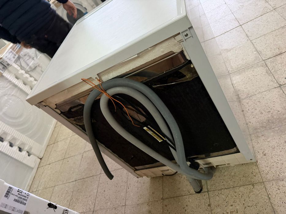 Maquina louca branca …